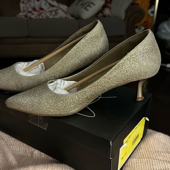 mysoft Women's Pumps 2” Kitten Heel Pointed Toe Low Heel Shoes. Gold. Size 7.5 - Picture 4 of 9